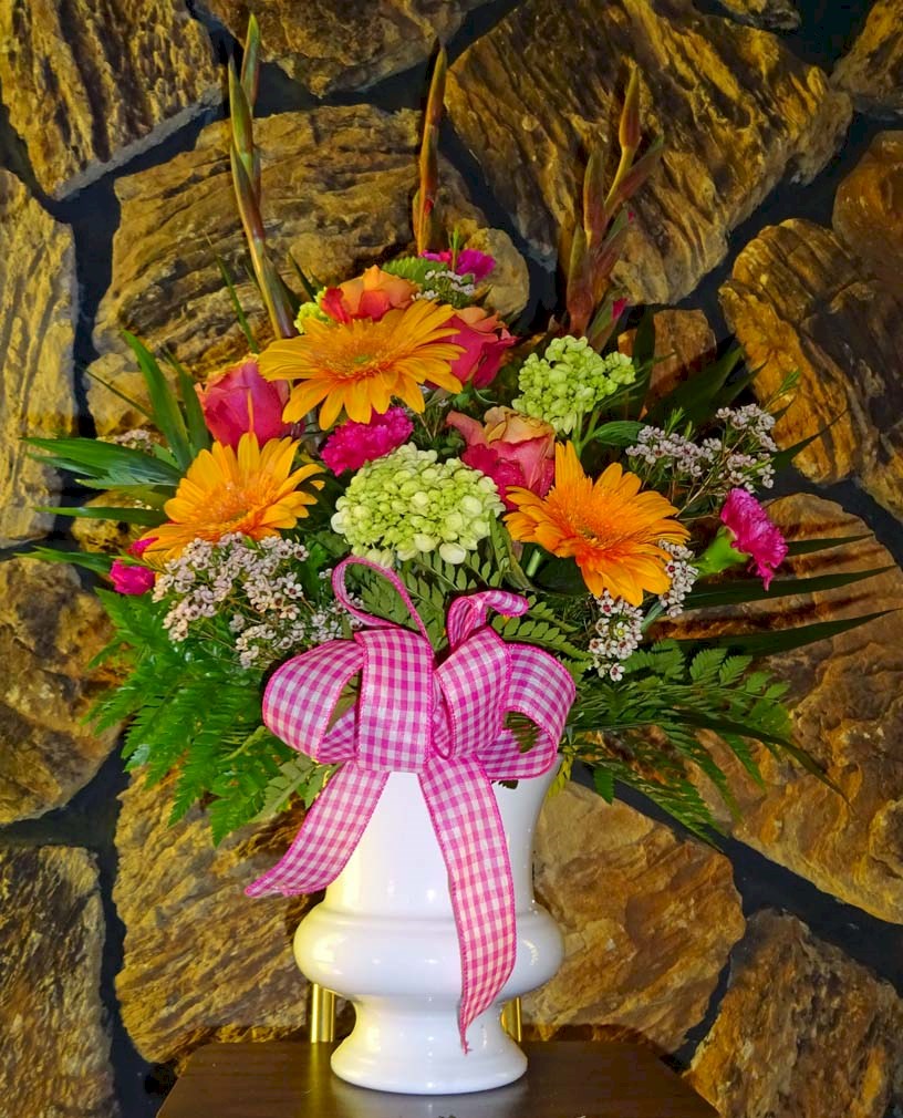 Flowers from Discount Fuel and Kadoka Oil and Employees / Mark - Tammy Family