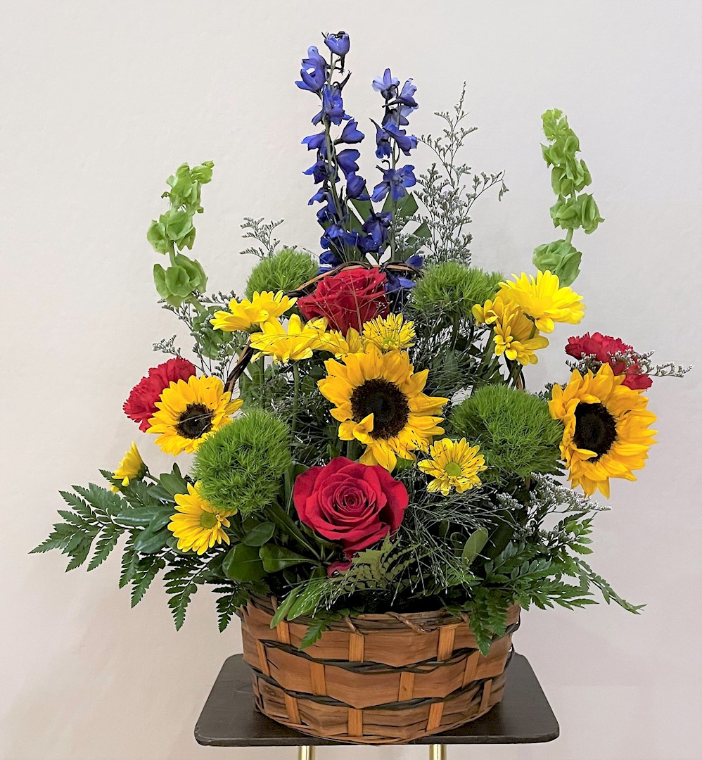 Flowers from Jerry Roseth; Chad and Paulette Ramsey; Dustin and Carrie Lurz; and all Families