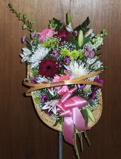 Flowers from The Schoniger Family - Lee, Mike & Janet, Beth & Mel, Mary & Tracy, Bruce & Ann