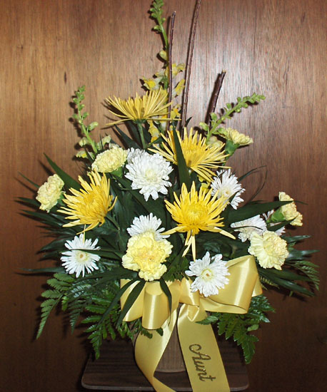 Flowers from Borghild Curtis, Sam Curtis, Mary Ann & Robert Ernst and Family, Bob & Marie Berndt