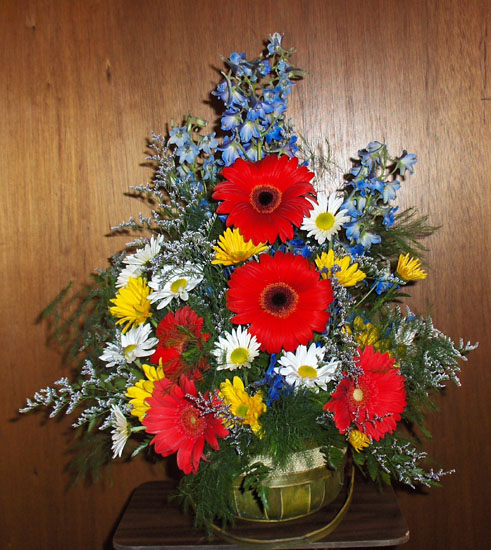 Flowers from Jordan, Anita, Dylan, Alec, Hana, and Jessa