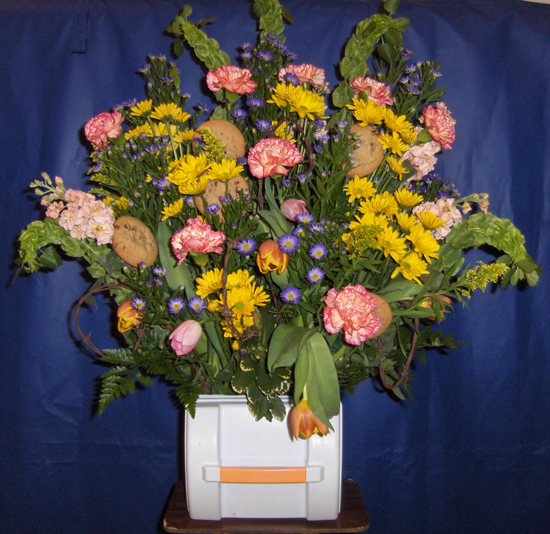 Flowers from Gene & Monica, Tristen, Jessica, Jonathon, Trevor, Joane & Families, June & Families