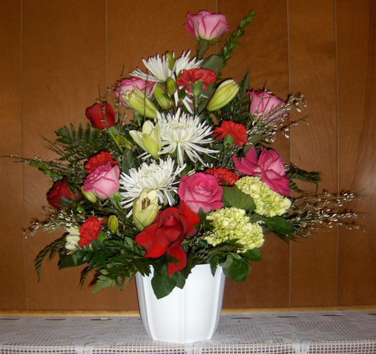 Flowers from The Schoniger Family: Lee, Mike & Janet; Beth & Mel; Mary & Tracy; Bruce, Ann & Families