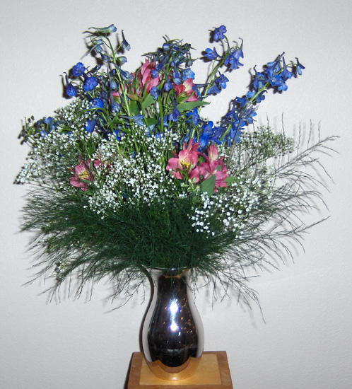Flowers from Heath & Misty Larson and Family