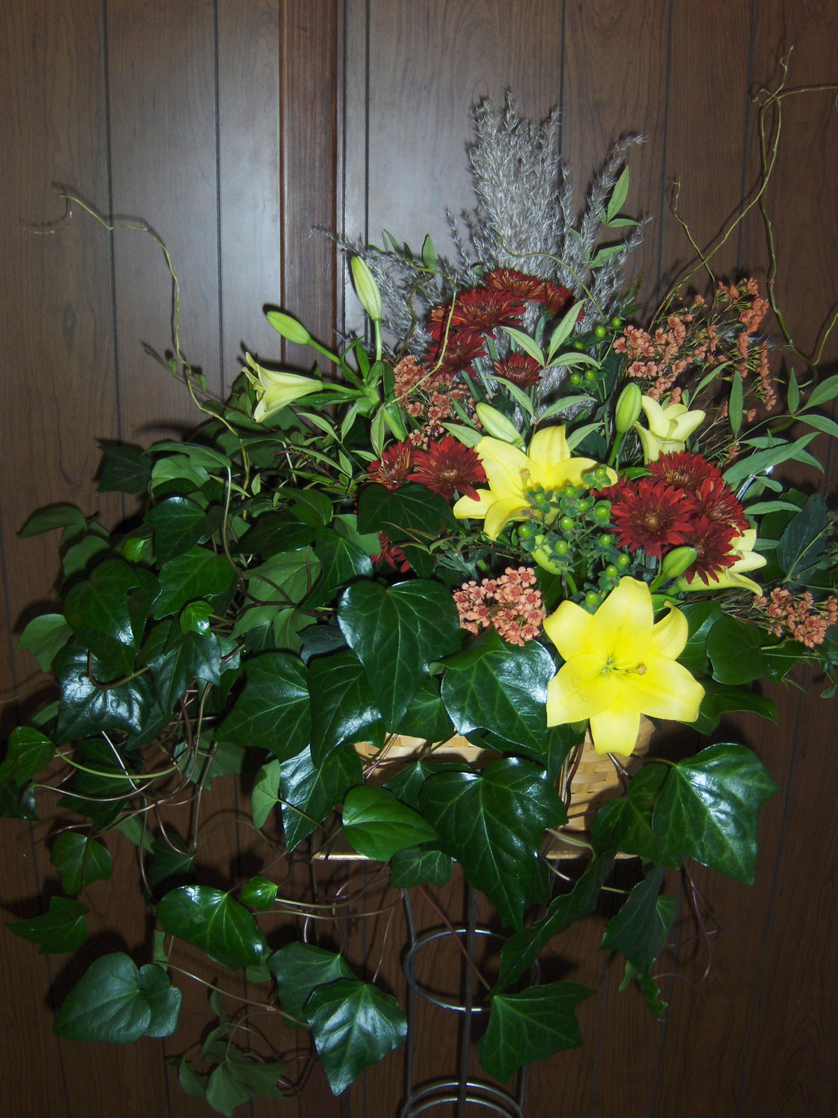 Flowers from The William Parke Family: Will, Lola, Vickie, Chan, Steve, Helen, Liz, Rich, & Children
