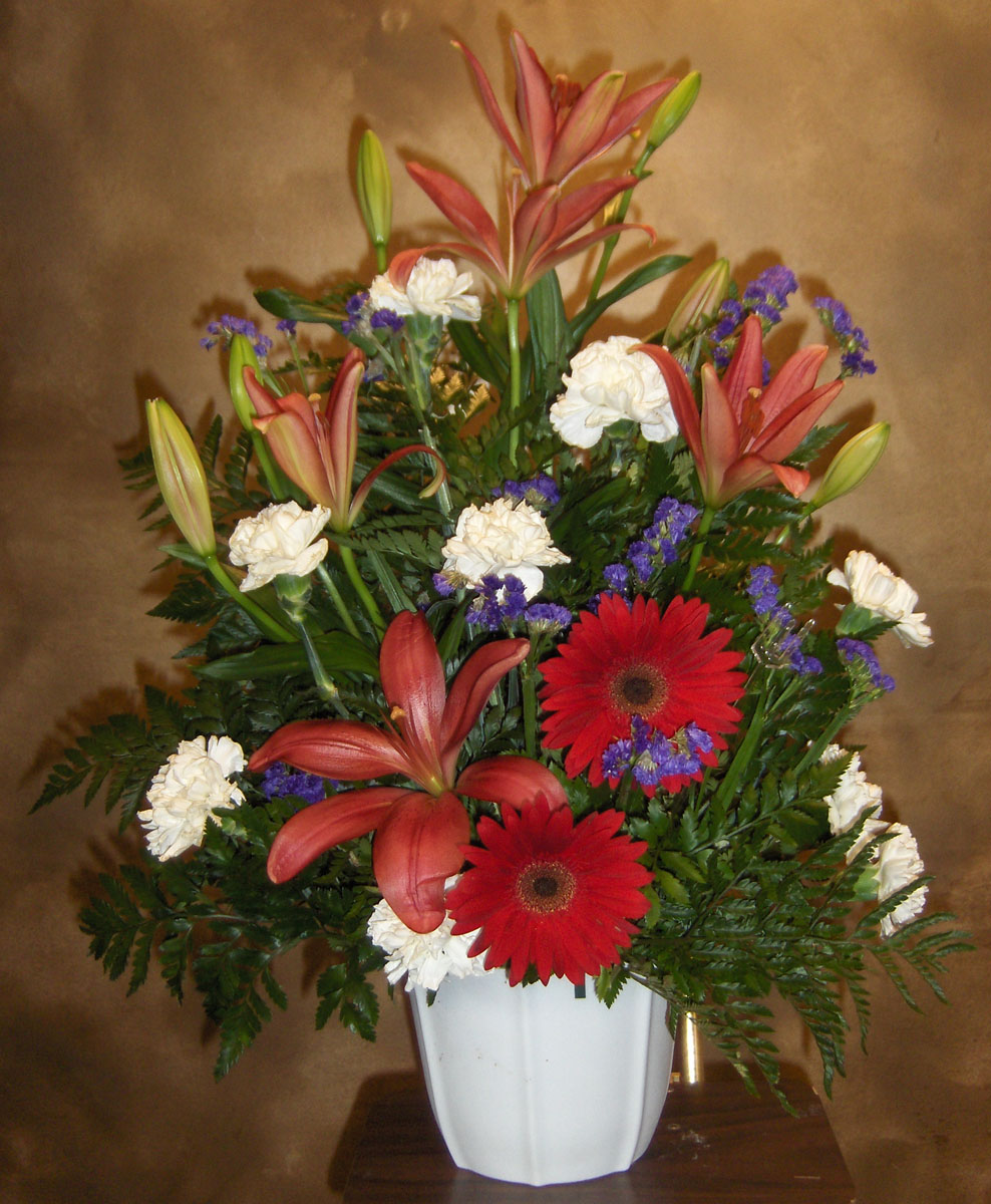 Flowers from Dennis, Willie, Bryan, Cheri, Alisa, Jimmy, Chad, and all the crew at Ft. Pierre Livestock Auction