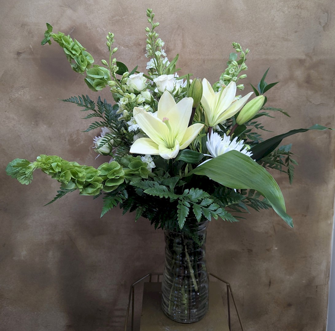 Flowers from Dustin and Carrie Lurz; Jerry Roseth; and Paulette and Chad Ramsey