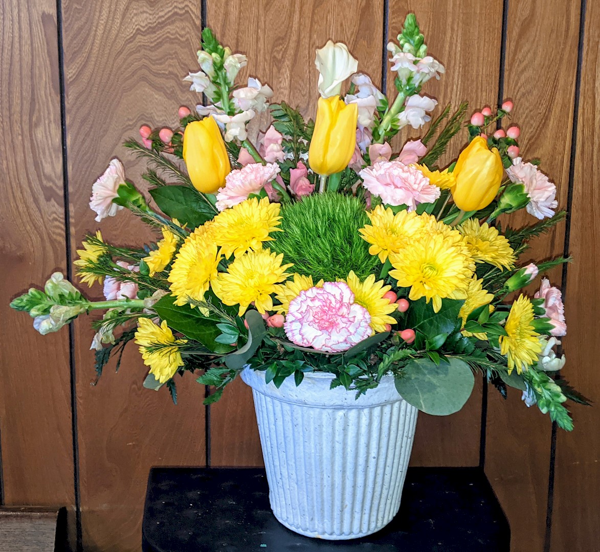 Flowers from Tim and Donna Hoard and Family and Glen Jr. and Laura Hoard and Family