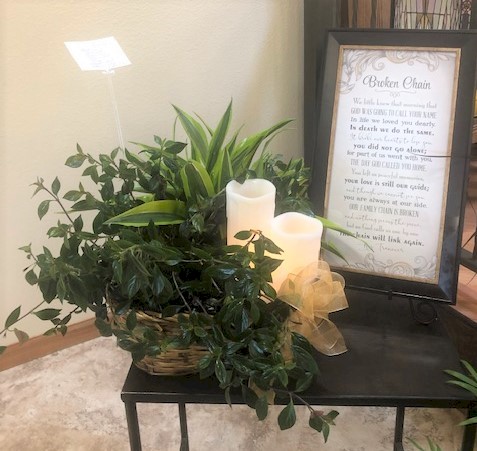 Flowers from Aunt Jerry; Joe and Dana; John and Jenn; Julie and Dave; Ringo; Wayne and Heidi; Laurie and Sky; and Families