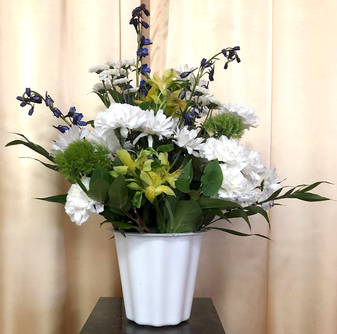 Flowers from Arnold and Kayla Woodard