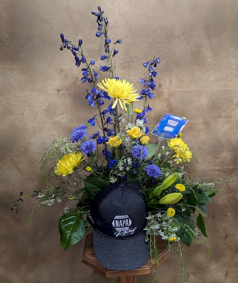 Flowers from NAPA Store #277 - Tami, Brandon, Tiffannee, Nakayla, Jersey, Payton, Dultzie, Bentley, Lathe, and Rhemee