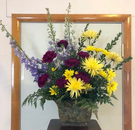 Flowers from Gert's Family: Bob and Deb VanderSchaaf, Dennis and Patsy VanderSchaaf, and Ken and Sharon Welker