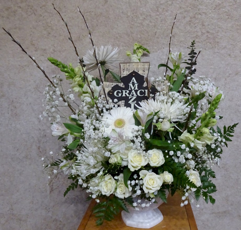Flowers from Cindy Scofield, Justin Scofield, and Hallie Fulton