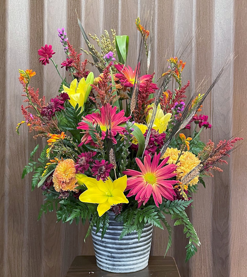 Flowers from Connie and Family; Jami, JT, and Family; and Will, Mari, and Family