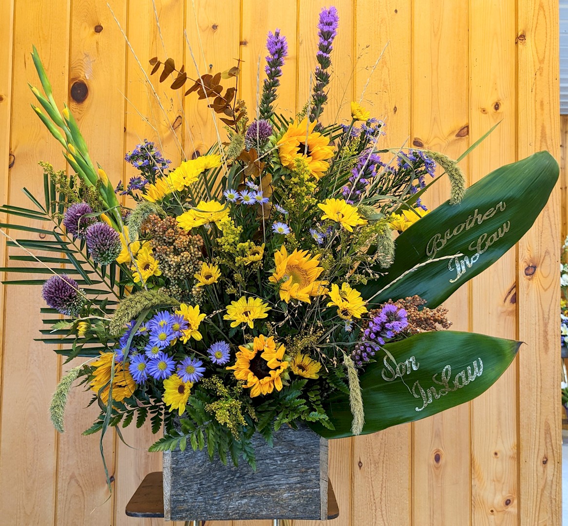 Flowers from "Son-in-Law" "Brother-in-Law" - Dave and Connie Klann; Mike, Juliana, and Family; and Jason, Ruth, and Family