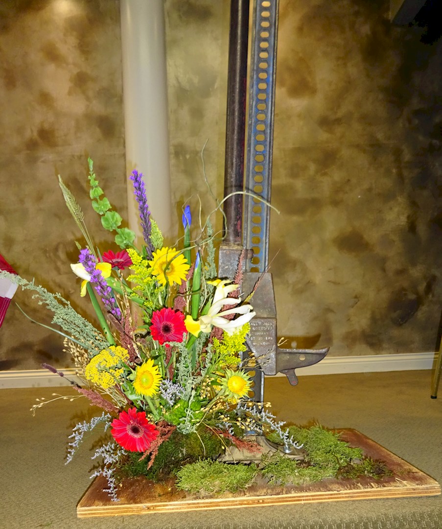 Flowers from Bobby & Gerry, John, Carol & Family, Cindy, Sam & Family, Doug & Krista, and Julie, Chad & Family
