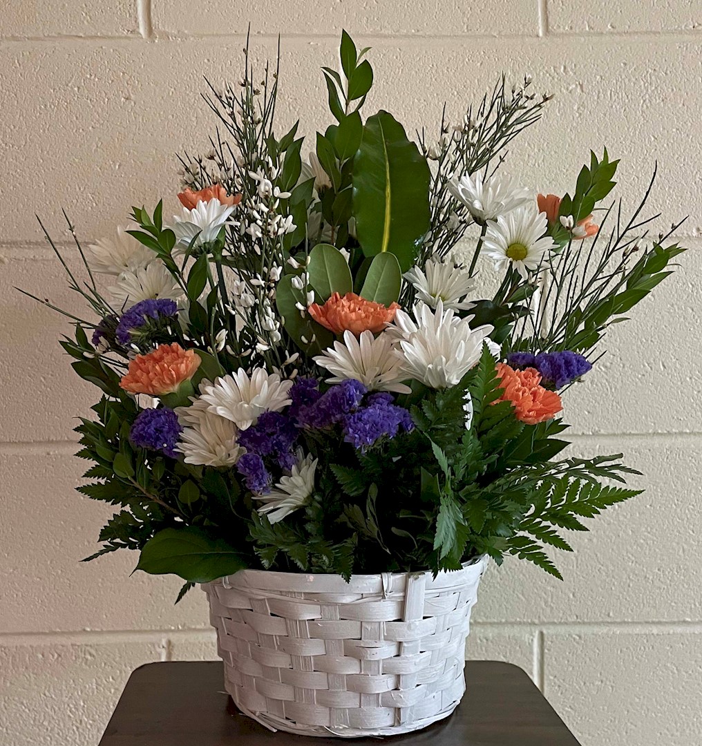 Flowers from Bonnie, Owen
Kassidy, Kwincy,
Josh and Kyler
Tayto and Branden and Family