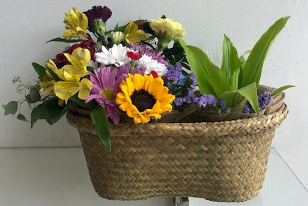 Flowers from Doris Vos, Becky, Joe, Lance, Karen & Chevon, Andy & Jodi
Phil, Joyce, Jess & Adam
Martha, Byron Chrystelle, Chelsey & Ryan, 
Phoebe, Dan, Kristan, Misty, Richelle Carson & Taylor