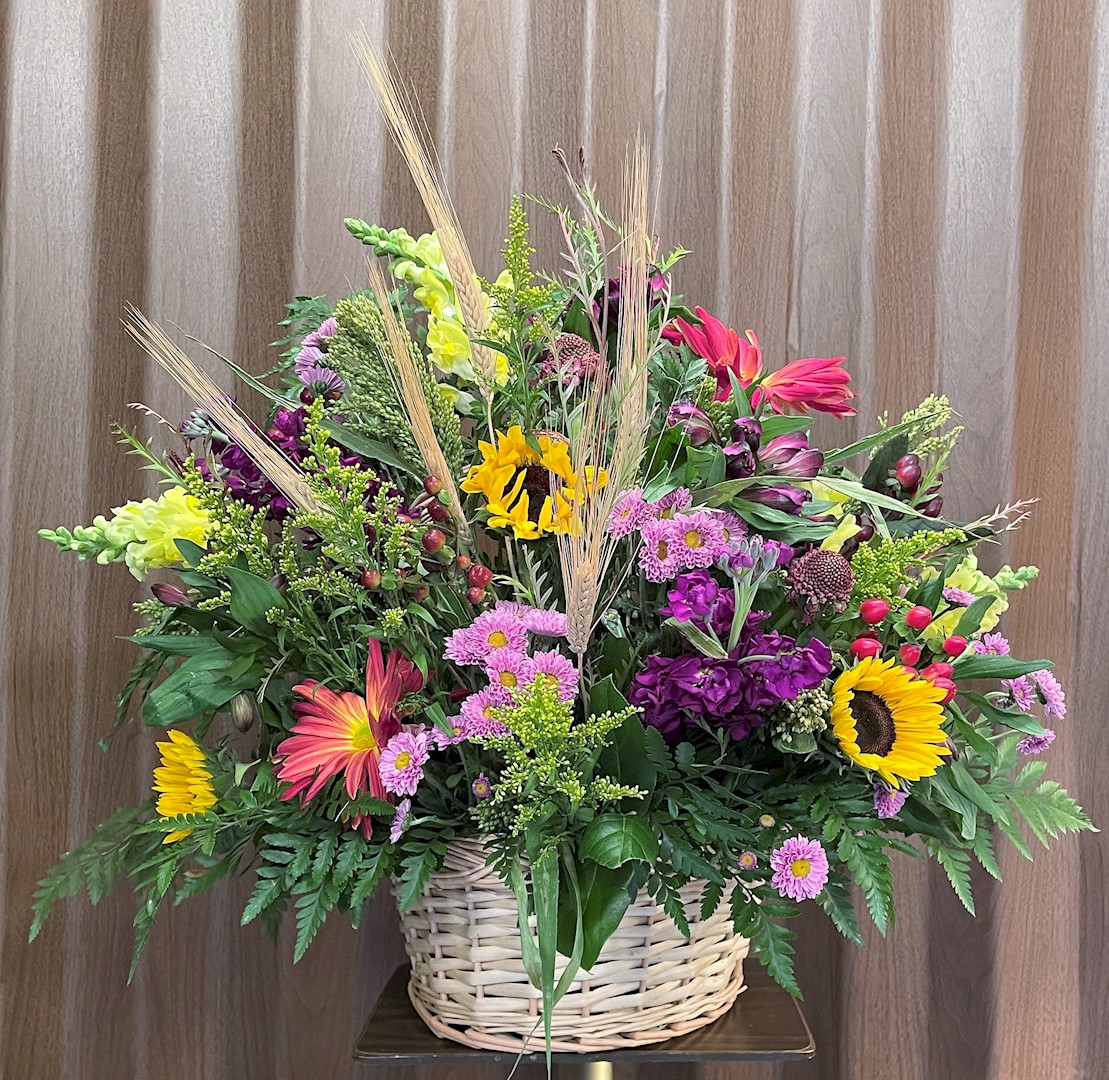 Flowers from Dora Mae, Gary, Dale, Tina, Robin, and NIck