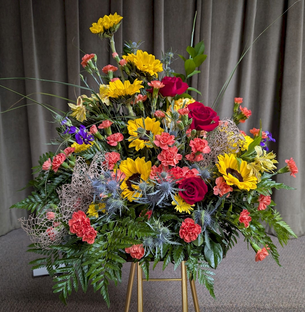 Flowers from GD and Kerry Hostutler Tucker; Kelsey and Graylyn McDaniel; Katie Hostutler and Seth Longbrake; Hanna and Kasen Hostutler; Joesy and Remi Hauser; Jesse Hostutler and Syndey Tue; and Linda Archie