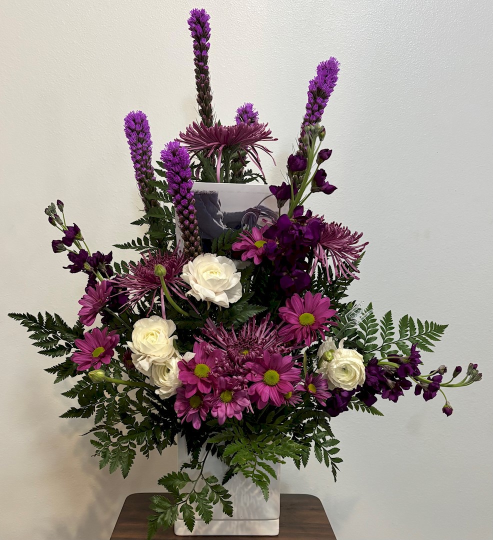 Flowers from John and Dawna
and your Sunshine Inn Family