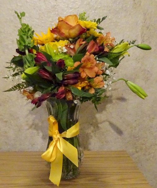 Flowers from Dawn & Oran Family, Paul & Deann Family,
Dave & Debbie Family, Scott & Darla Family
Wade & Sherri Family