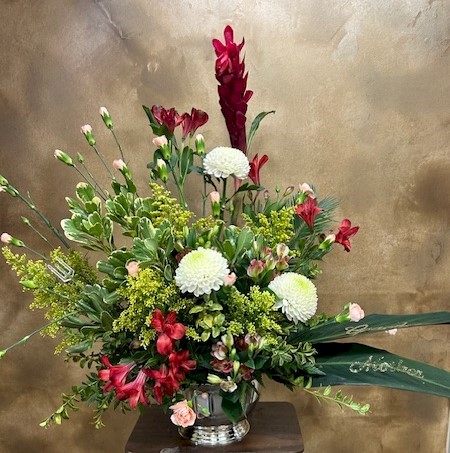Flowers from Susan, Roger, Nick & Marit Hoyme