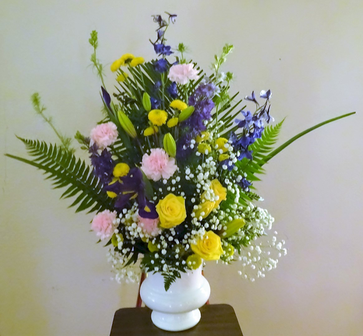 Flowers from Marshall and Tacy; Marcy and Vic; Marshall and Faith; Shelly, Chris, and Mindy; and Brian and Tace