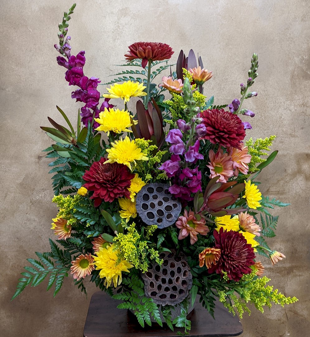 Flowers from Gary and Loy; Erling and Linda; and Family