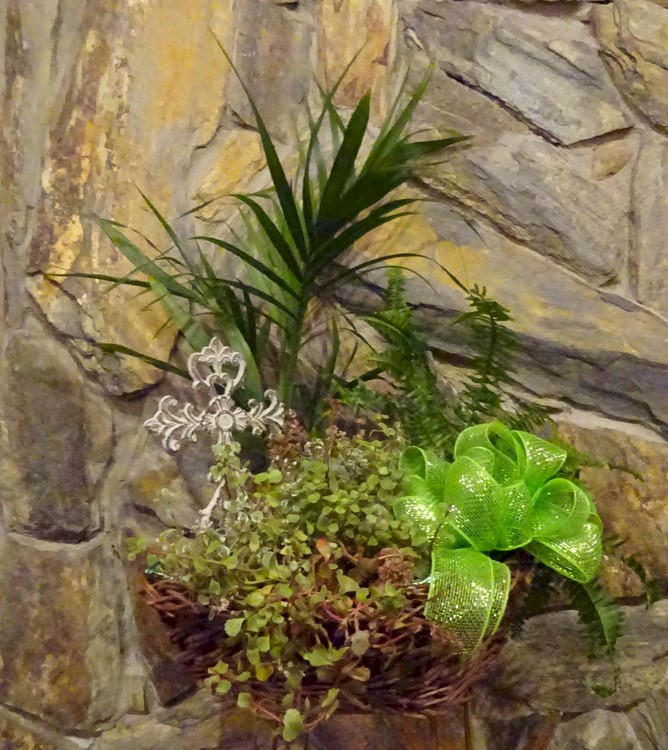 Flowers from Larry & Jeannie Davis, Steve & Marlene Giesler
Brent & Cindy Jespersen, Tom & Cheryl Jespersen