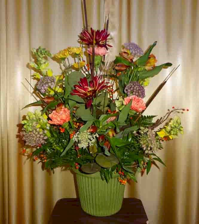 Flowers from Dennis, Bryan, Willie, Jimmy, Sherri, Alisa, 
and all the crew at Ft. Pierre Livestock
