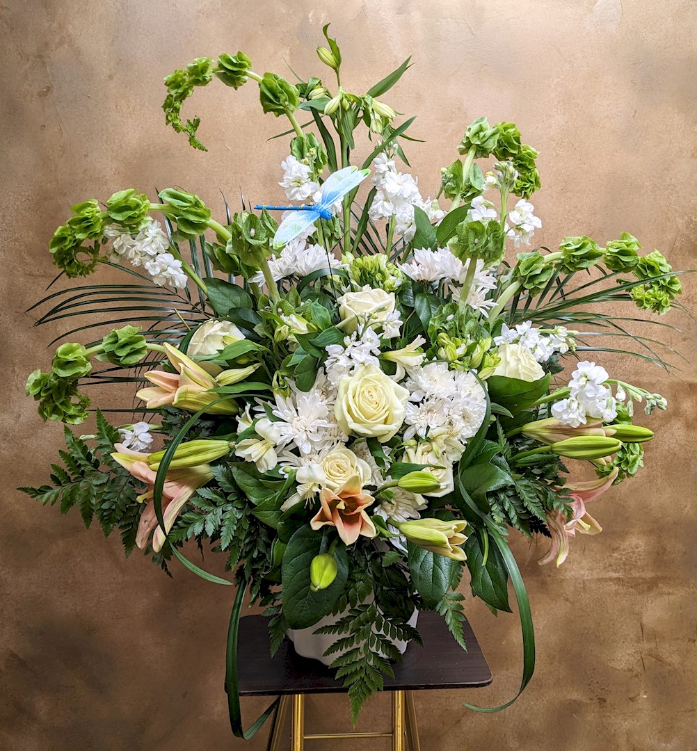 Flowers from Aashiem and Fisher Families in WA (Patty's children)
