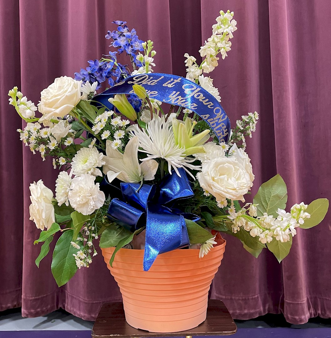 Flowers from "You did it your way - love your siblings" - Donna and Rich; Donette and Robert; Glenn and Rita; Kent and Cindy; Anita and Randy; and Roger and Teresa