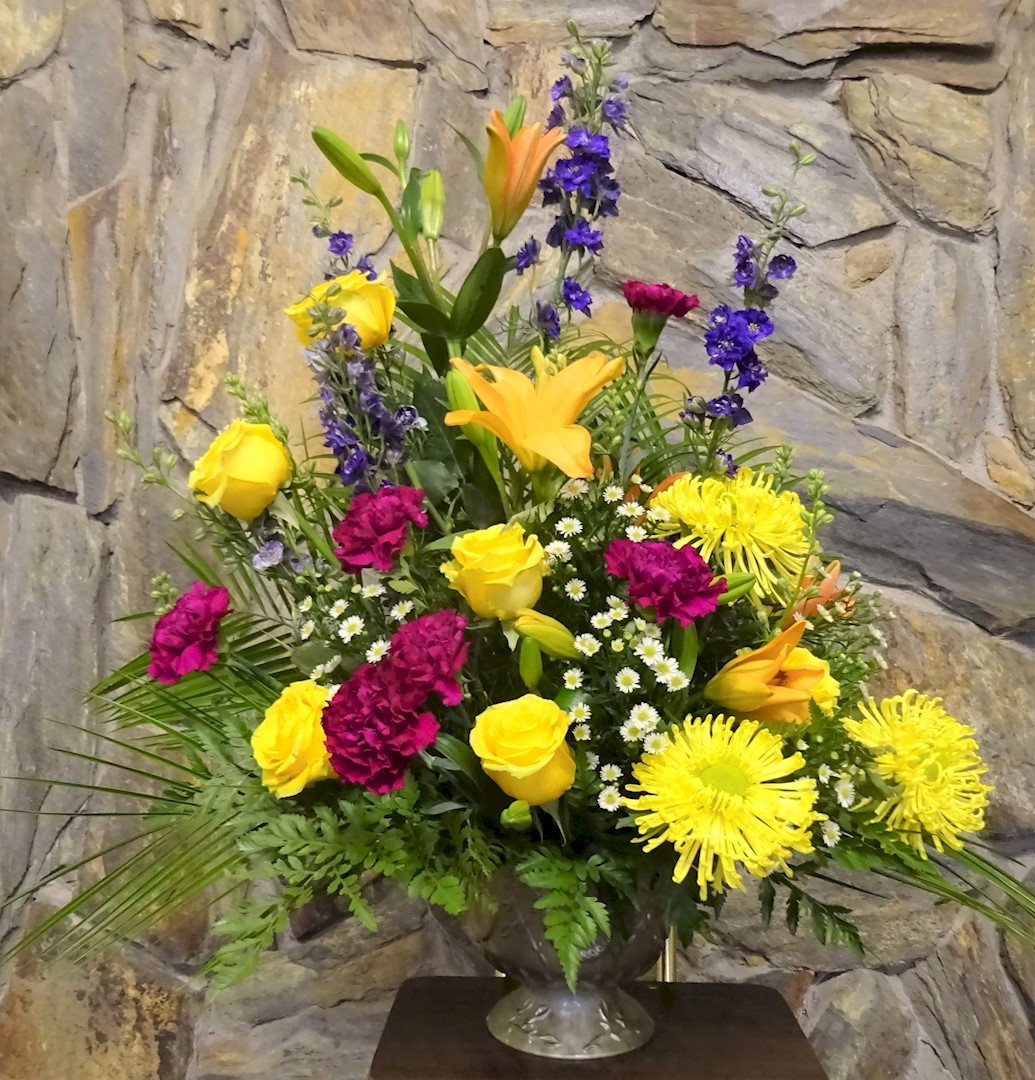 Flowers from Steve, Suzee, Clay, Molly Magill, Foy Odom, and Bonnie and Bill Shaw